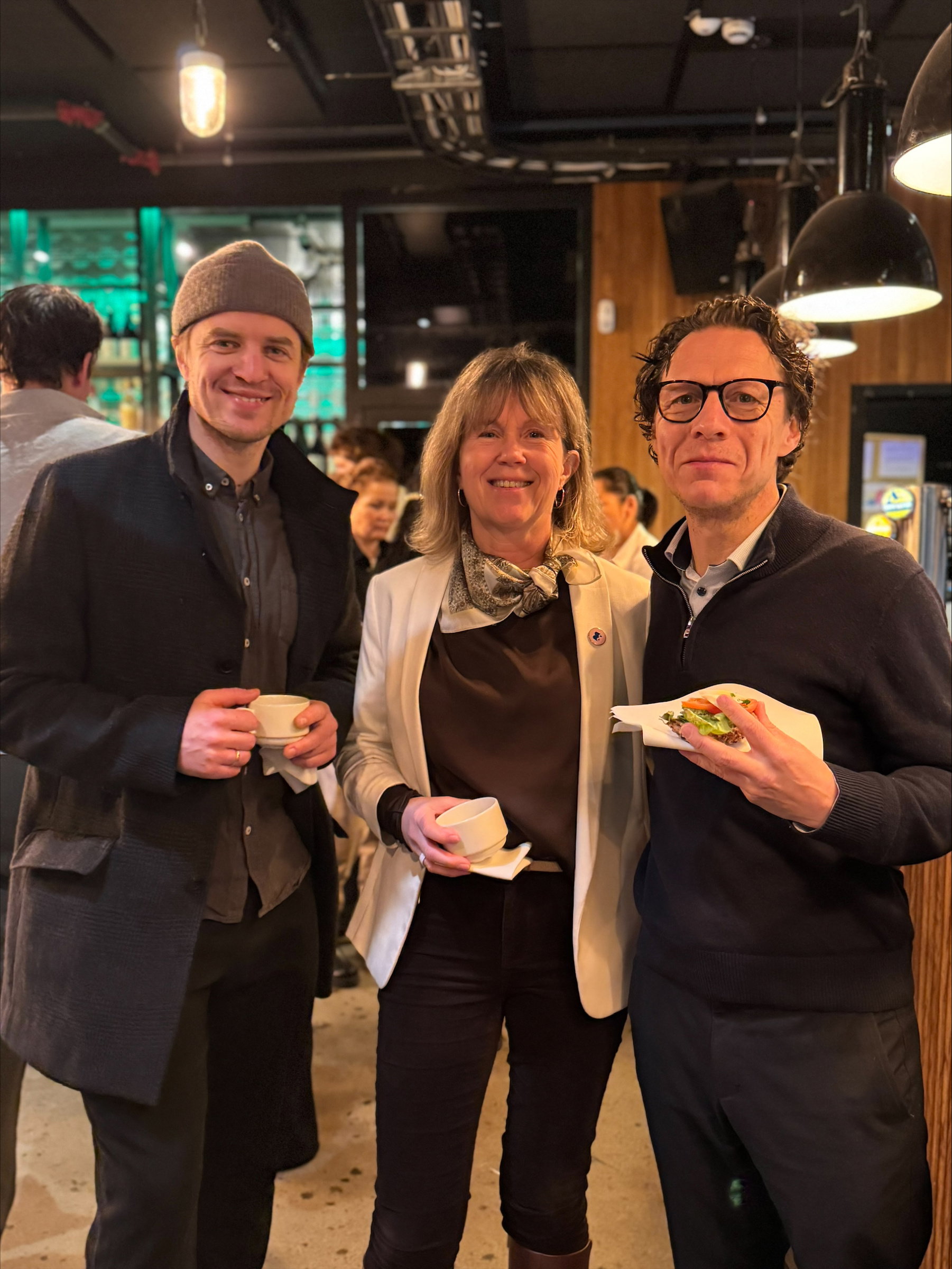 Processed F5372 FBA BD27 4 D6 F 9 D07 5 F7 D84 B930 CE