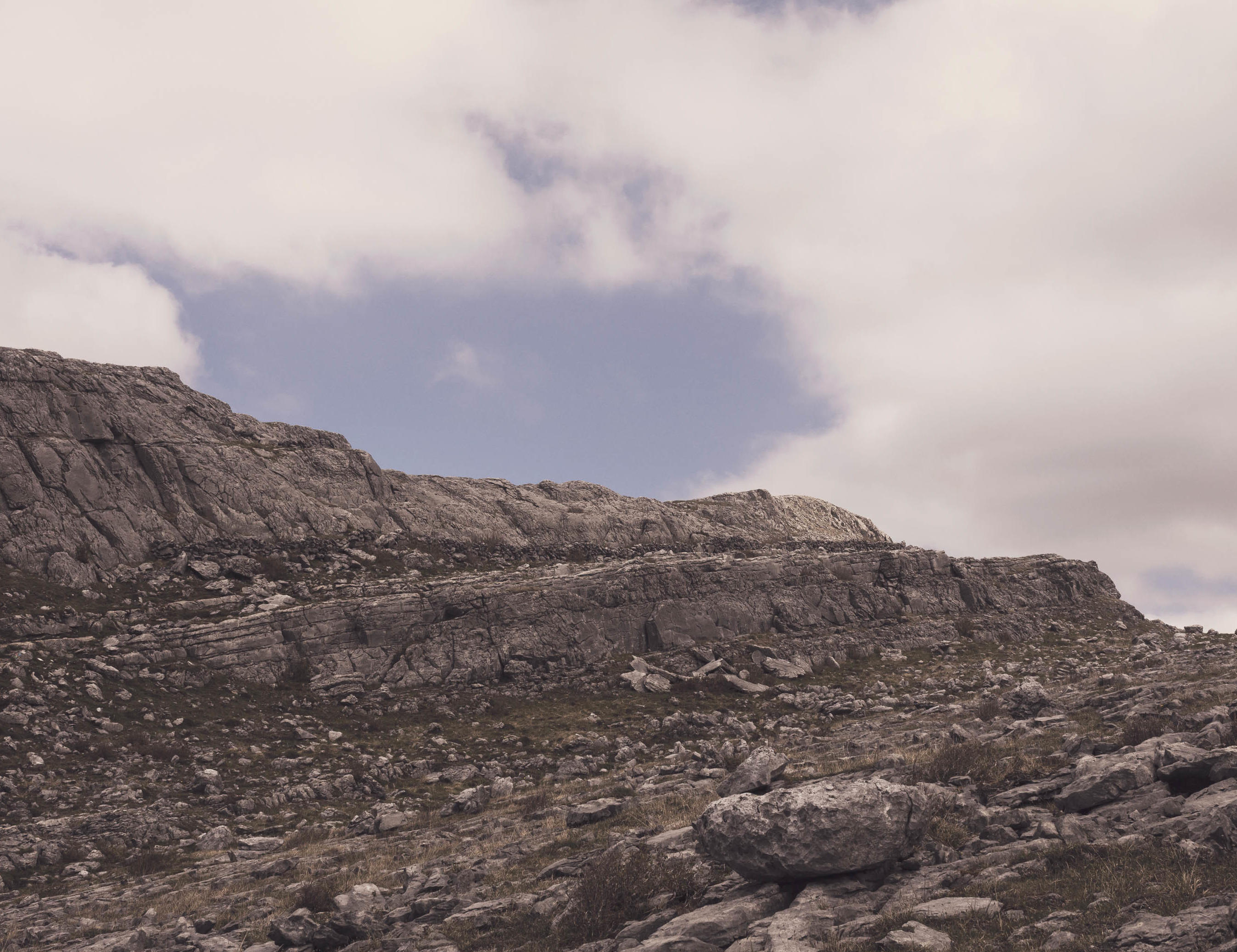 Cliffs of moher 7960