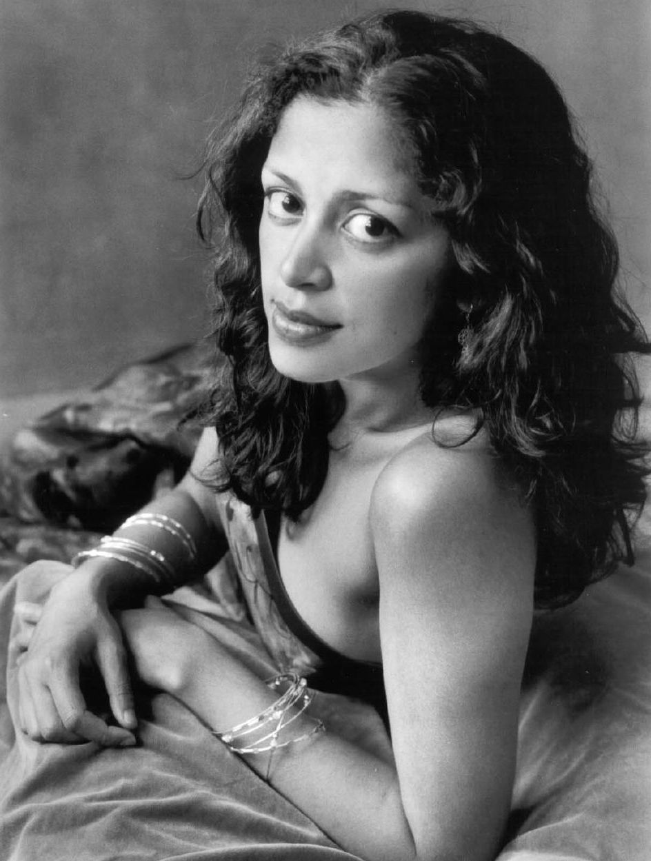 Nezhukumatathil Aimee