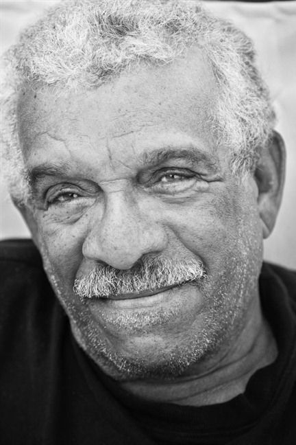 Walcott Derek c Danielle Devaux danidevaux com