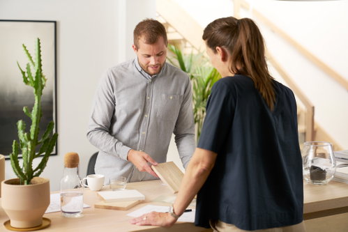 Dialog mellom kunde og ansatt 2