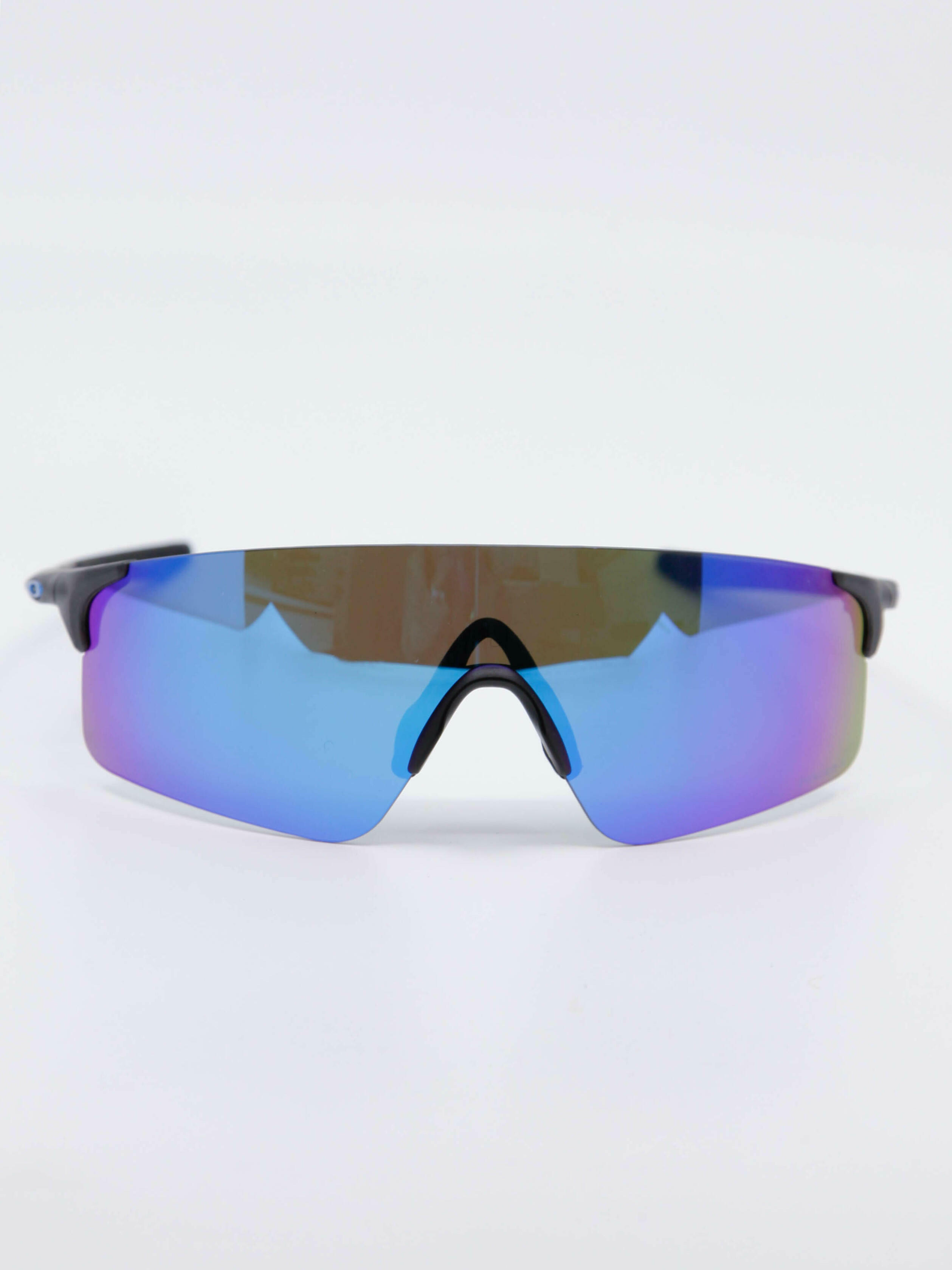 Blå oakley sportsbriller