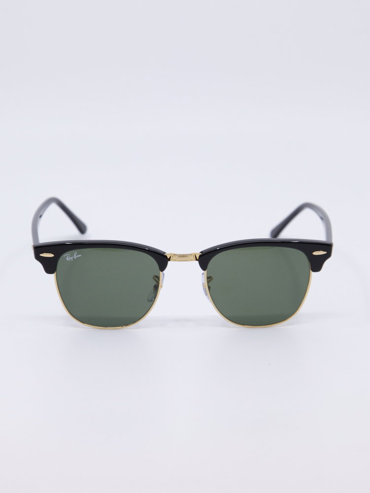 Svart Ray-Ban solbrille med gulldetaljer