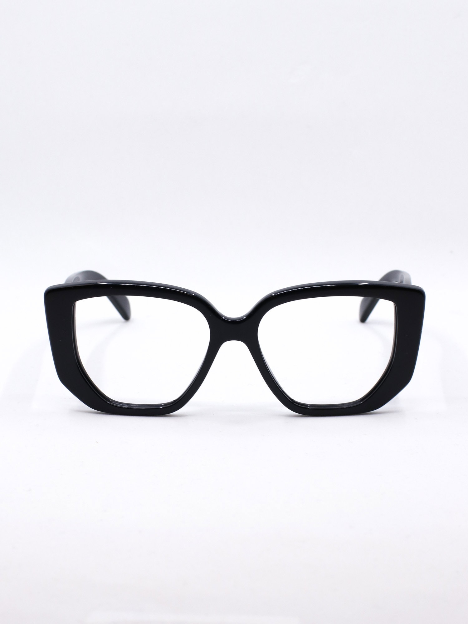 Svart solbrille med tydelig kant