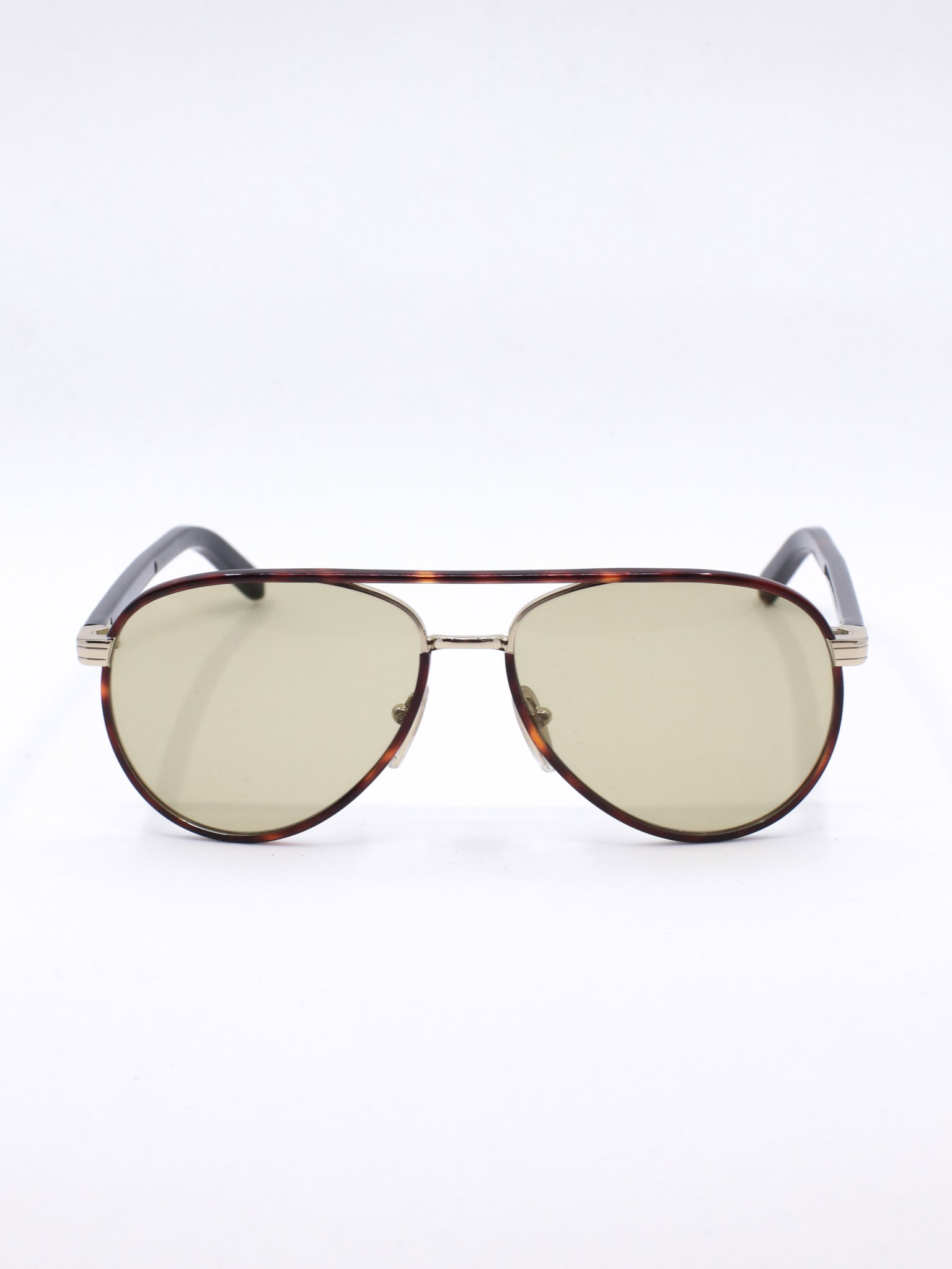 Pilotsolbrille med gule glass og brun ramme