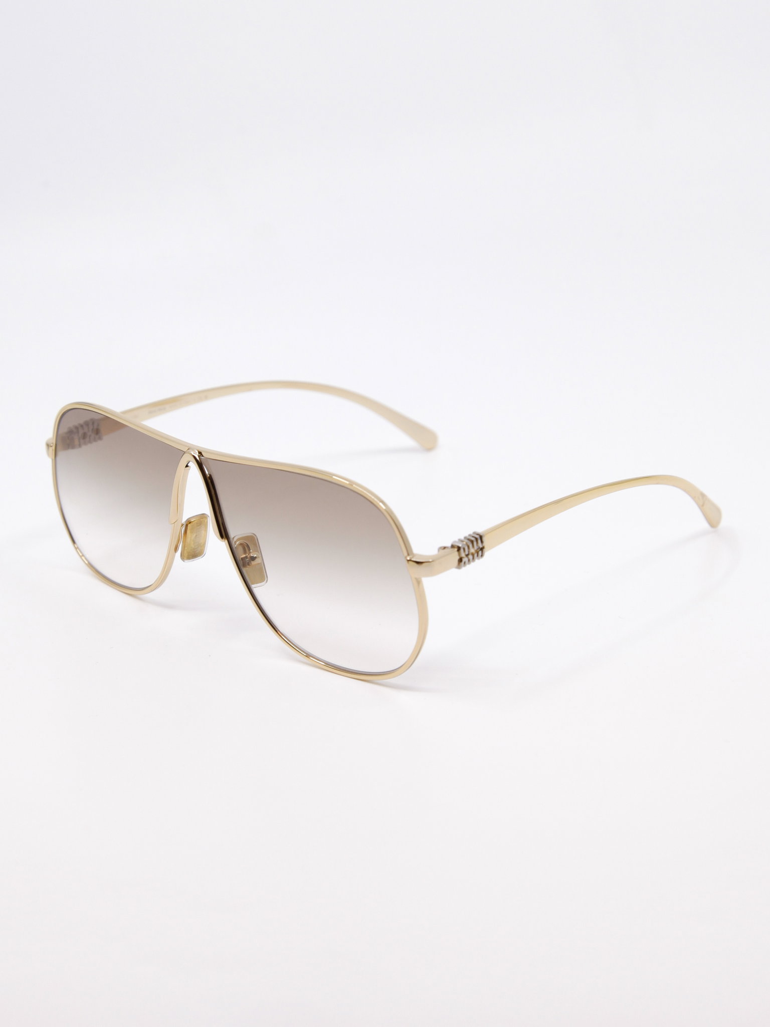 Pilotsolbrille i metall med graderte glass