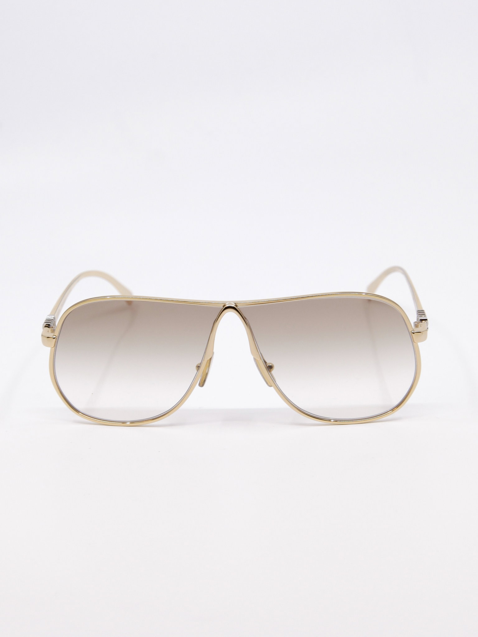 Pilotsolbrille i metall med graderte glass