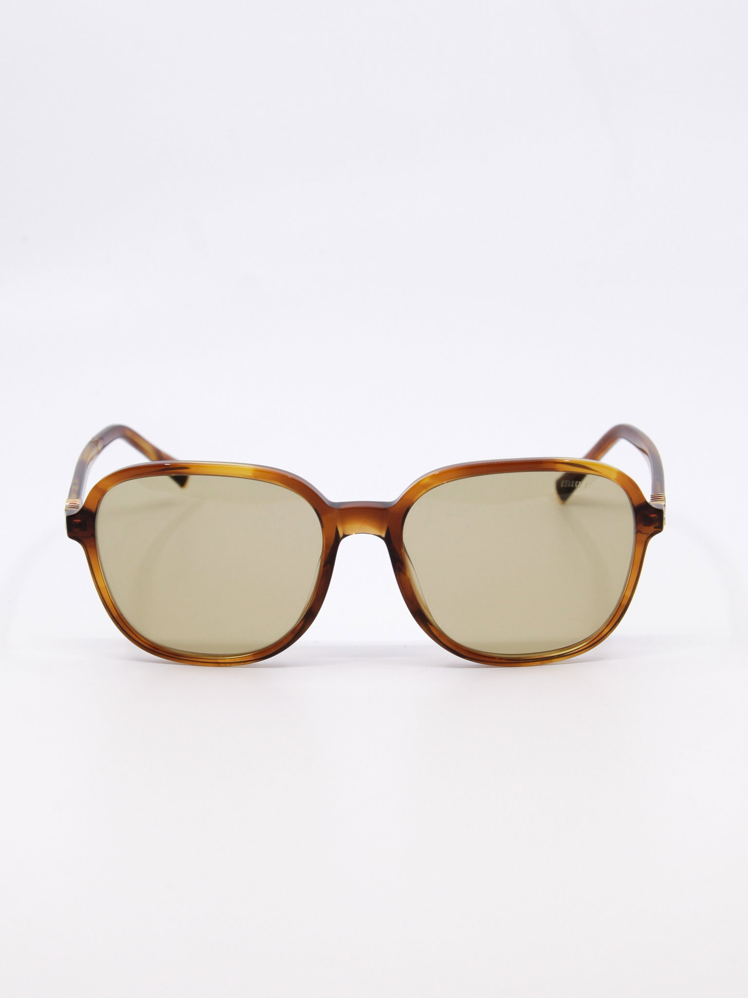 Brun solbrille med 70-talls vibber, gule store solbrilleglass
