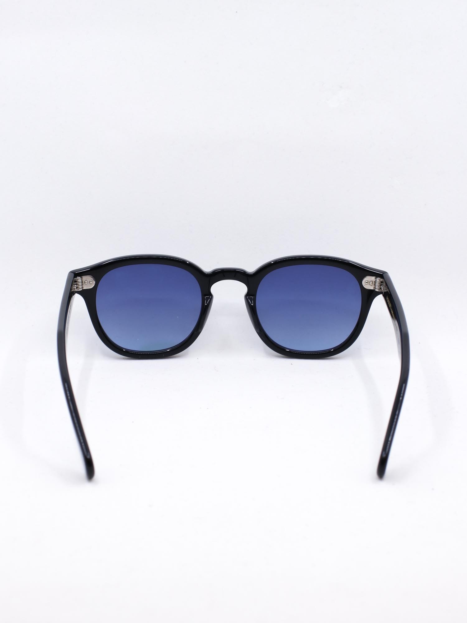 Svart solbrille med blå glass