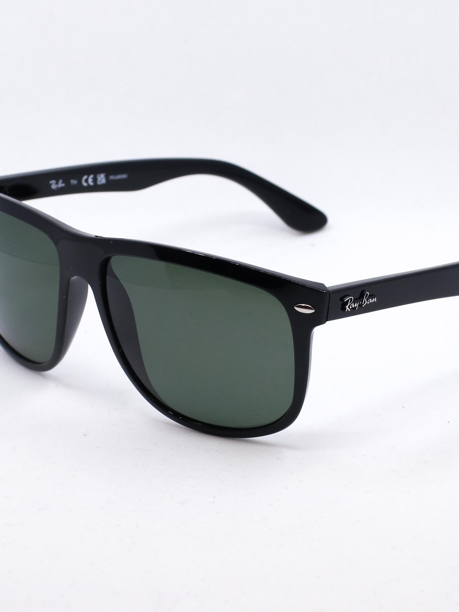 Firkantet solbrille i svart