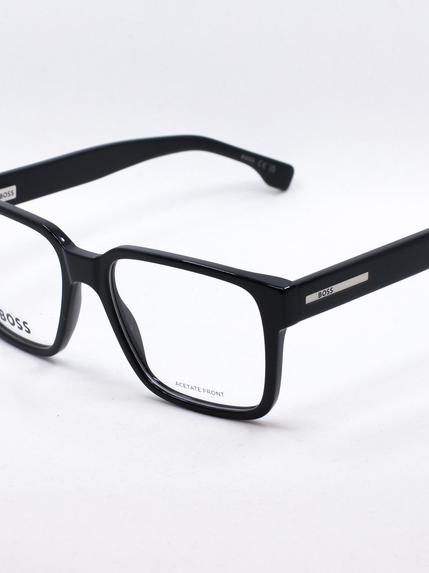 Brille i svart farge