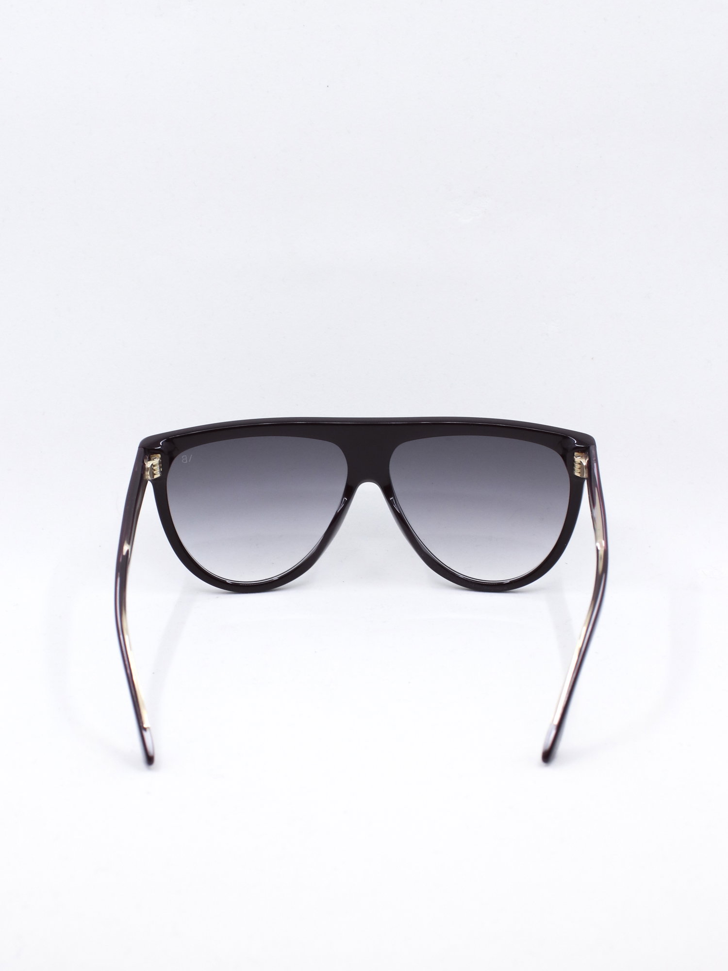 Svart oversized solbrille med blå graderte solbrilleglass