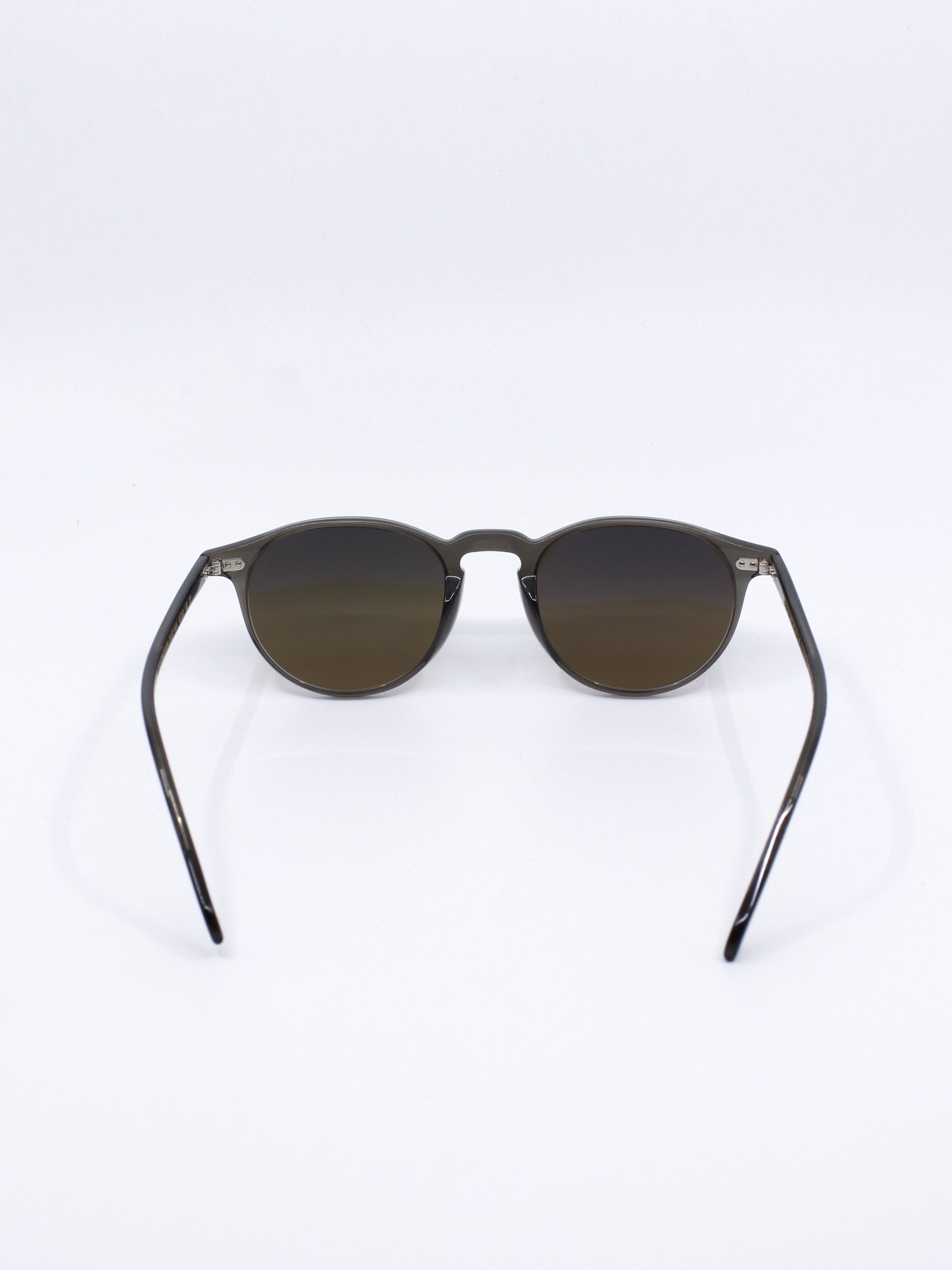 Rund, brun solbrille med brune graderte solbrilleglass
