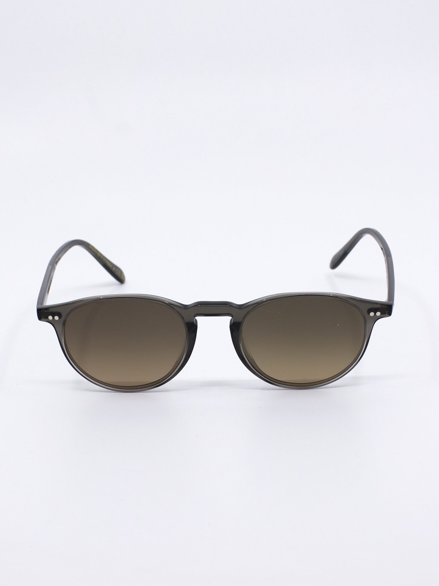 Rund, brun solbrille med brune graderte solbrilleglass