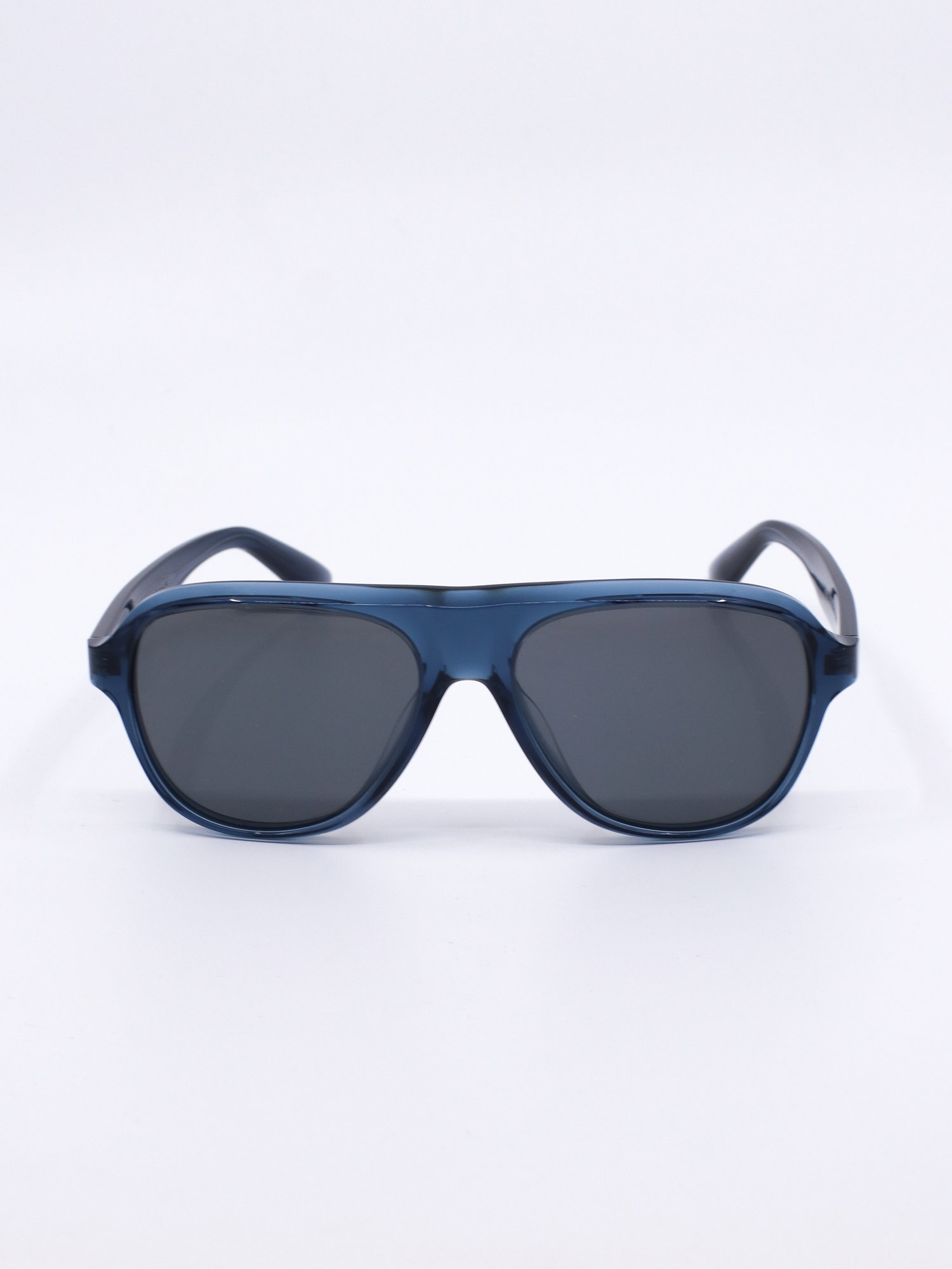 Pilotsolbrille med blå ramme og grå solbrilleglass