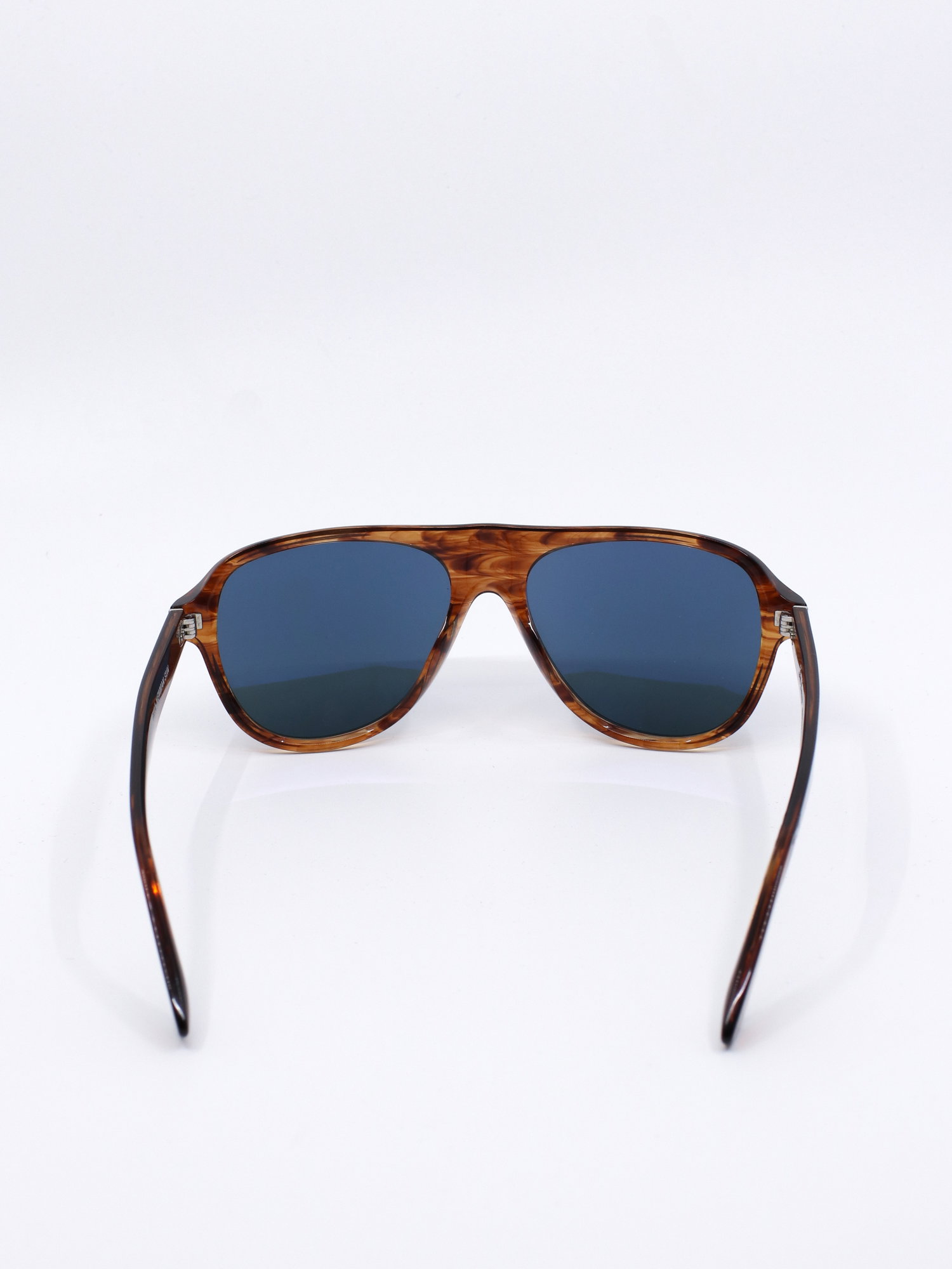 Pilotsolbrille med brun ramme og blå solbrilleglass