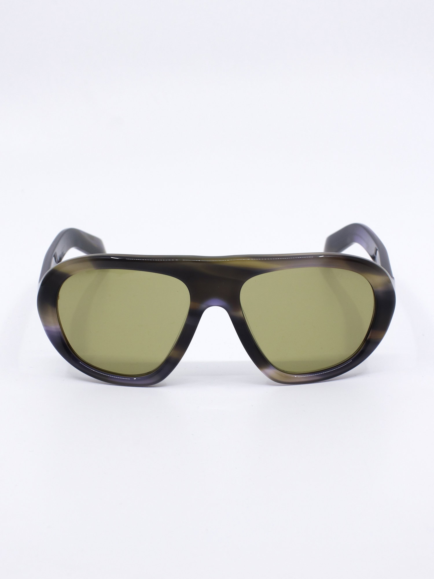 Pilotsolbrille med grønne glass og kraftig ramme
