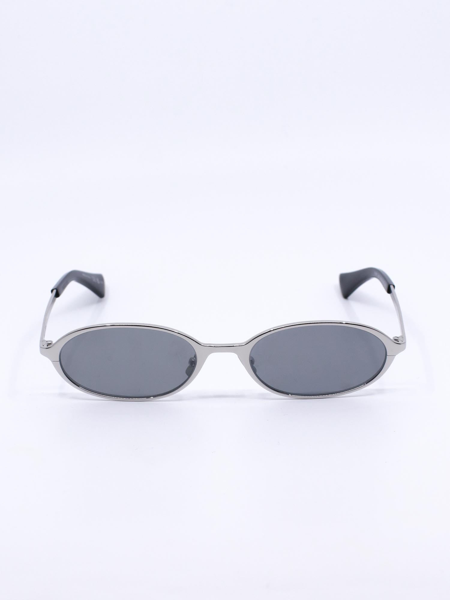 Metallsolbrille i sølv med oval fasong