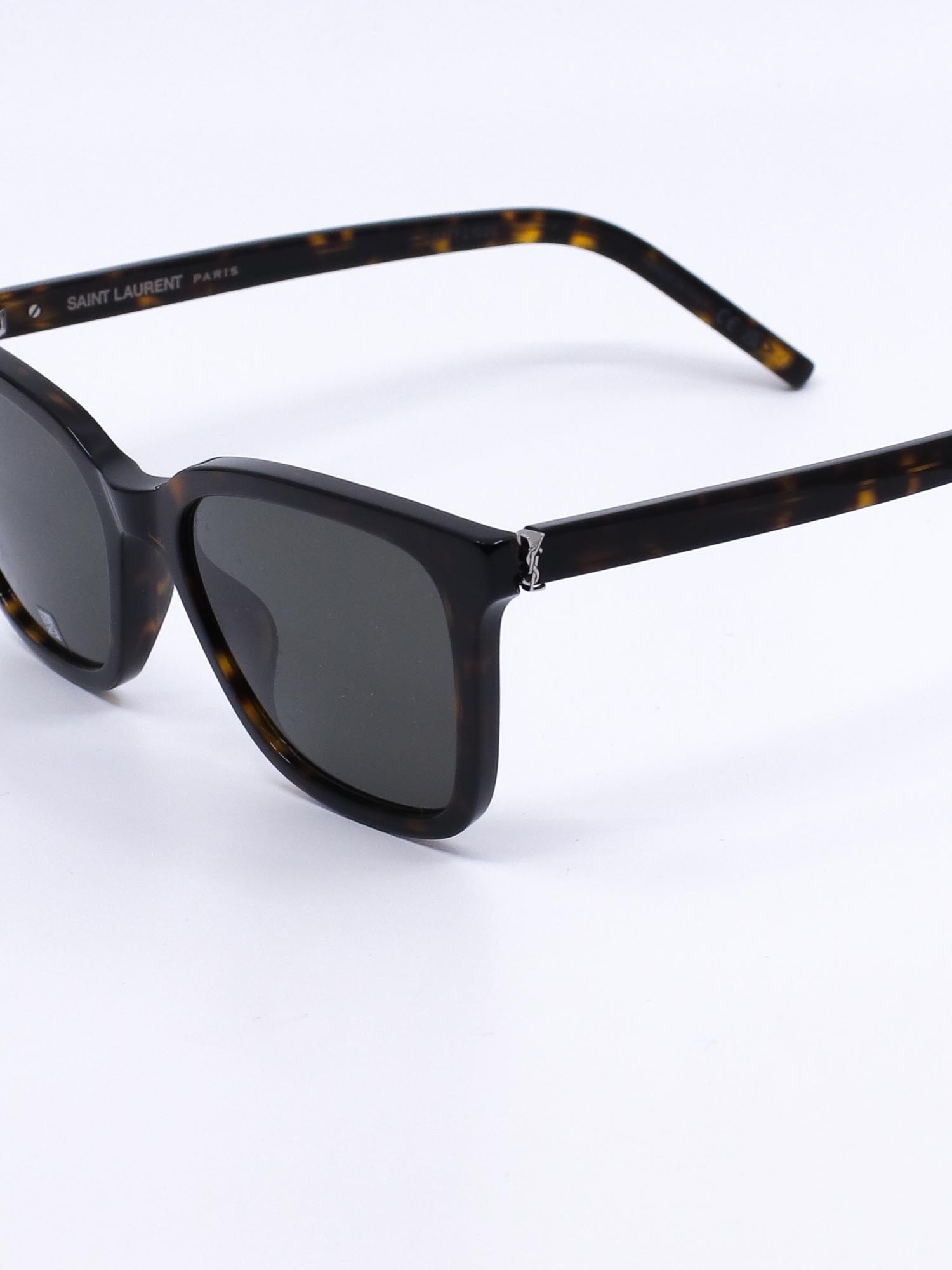 Solbrille i havana brun med klassisk fasong