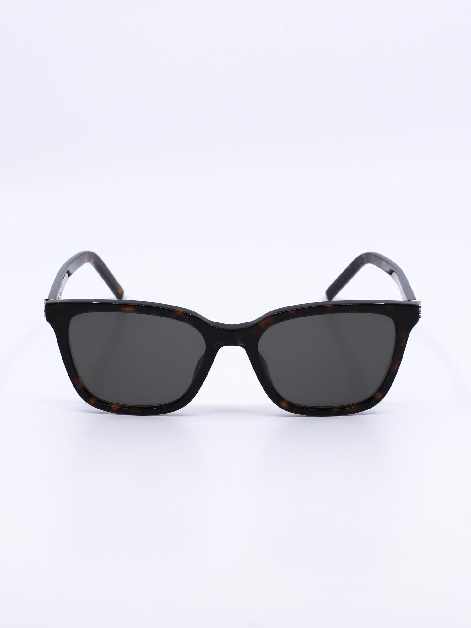 Solbrille i havana brun med klassisk fasong