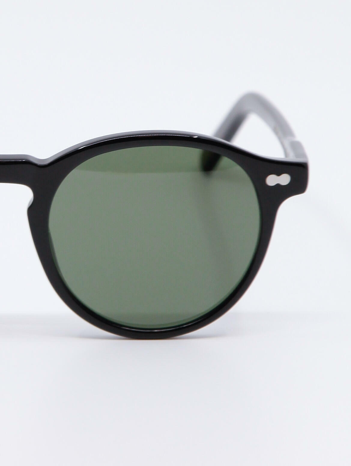 Bilde av solbrille fra moscot modell miltzen