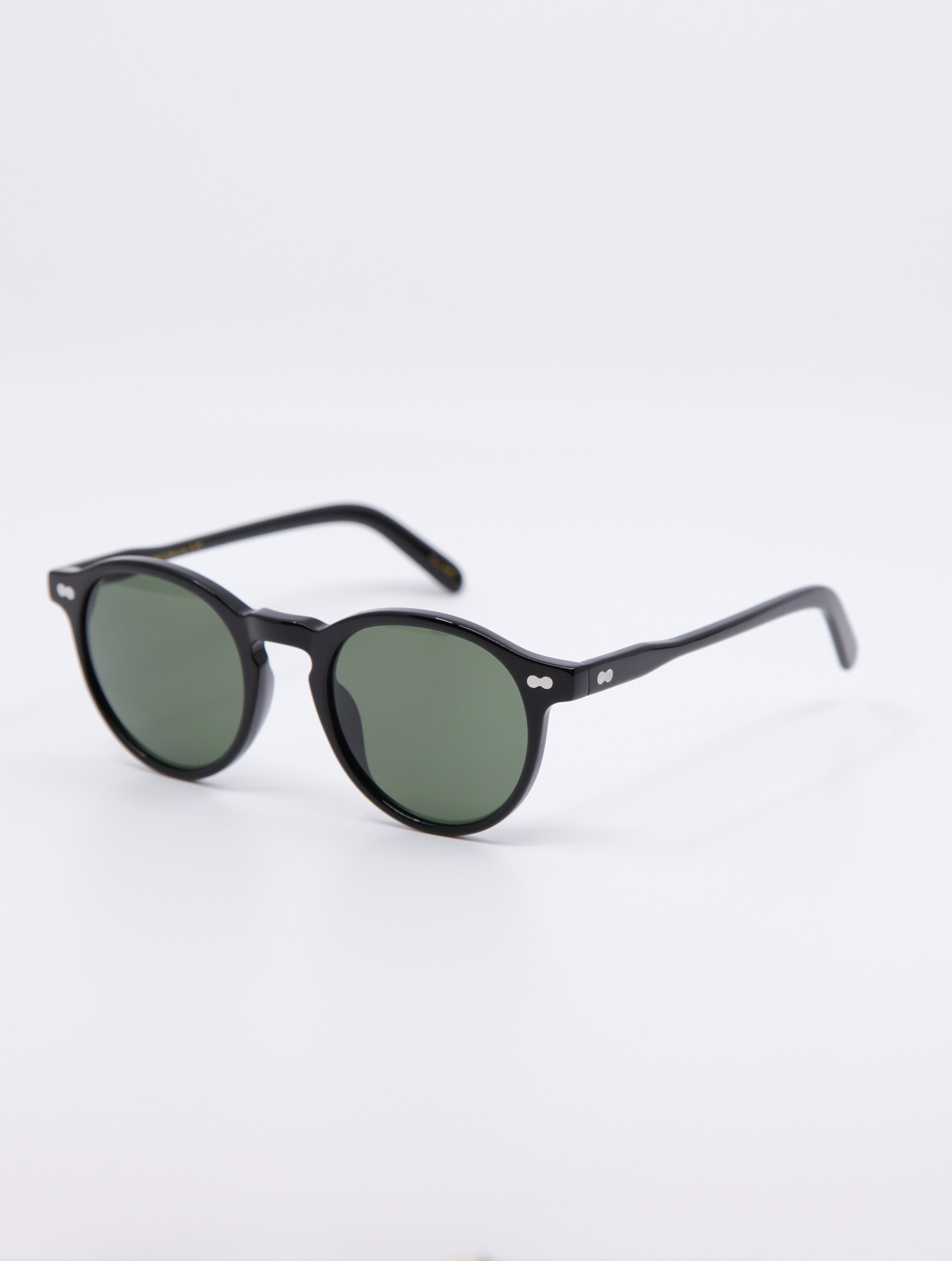 Bilde av solbrille fra moscot modell miltzen