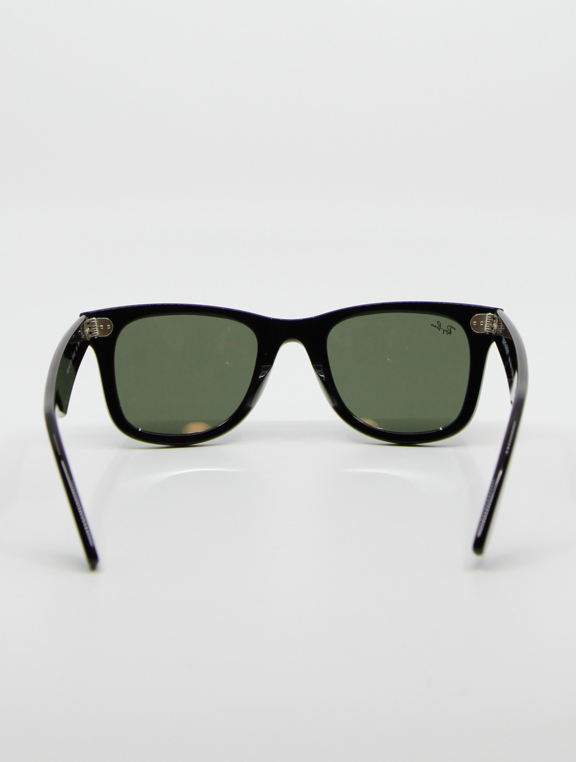 Bilde av solbrille fra Ray ban modellnummer rb2140 wayfarer