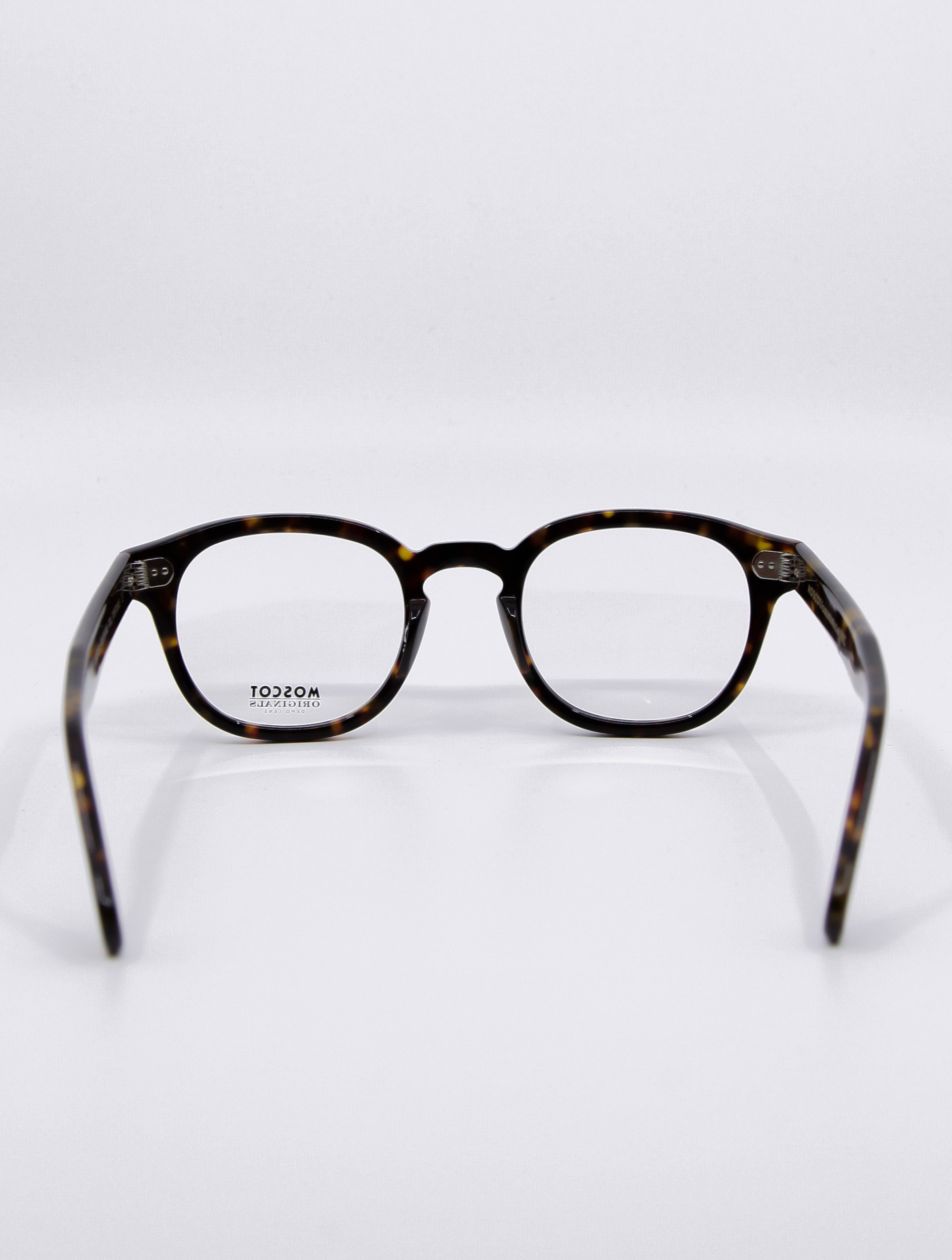 Bilde av brillen Lemtosh fra Moscot. Du finner den hos Krogh Optikk