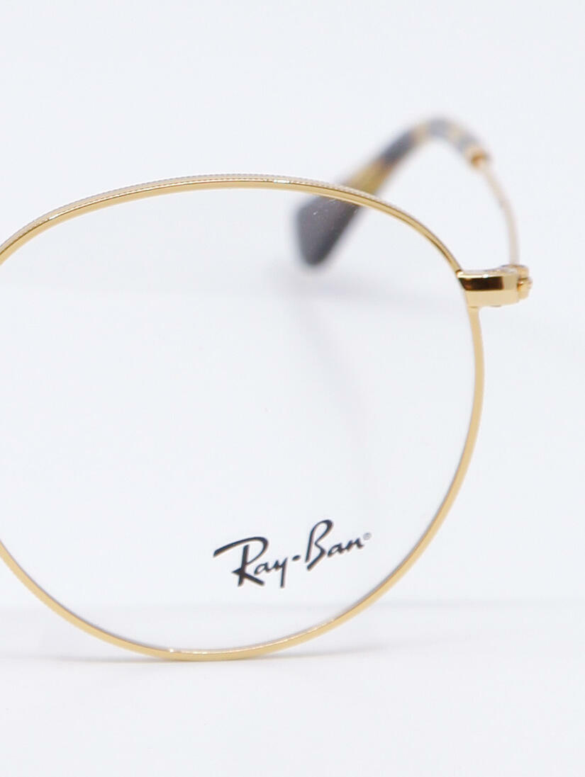 Nærbilde av brille RB3447V