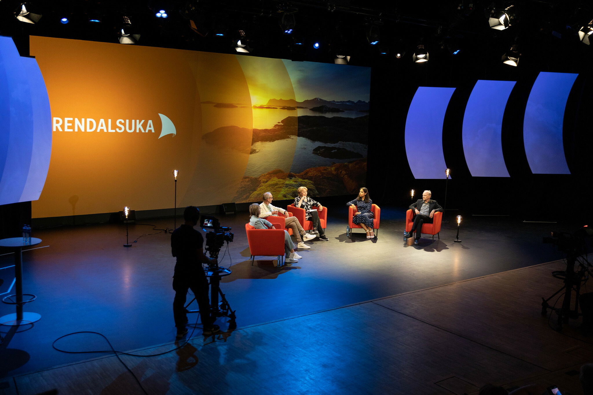 51415647340 709752ccbf k