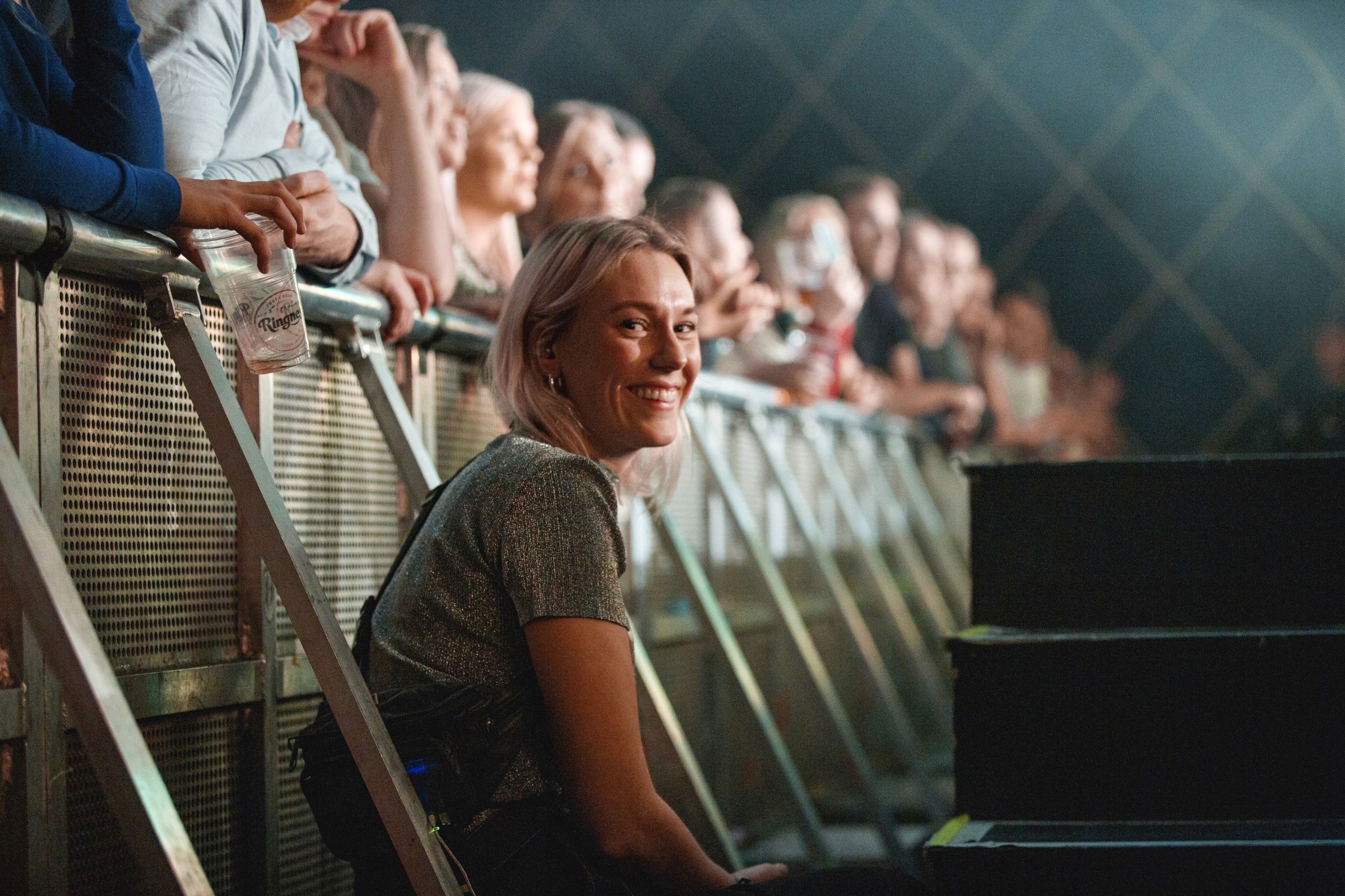 Anna på Sentrum Scene under Christines julekonsert. (Foto: Jonathan Vivaas Kise)