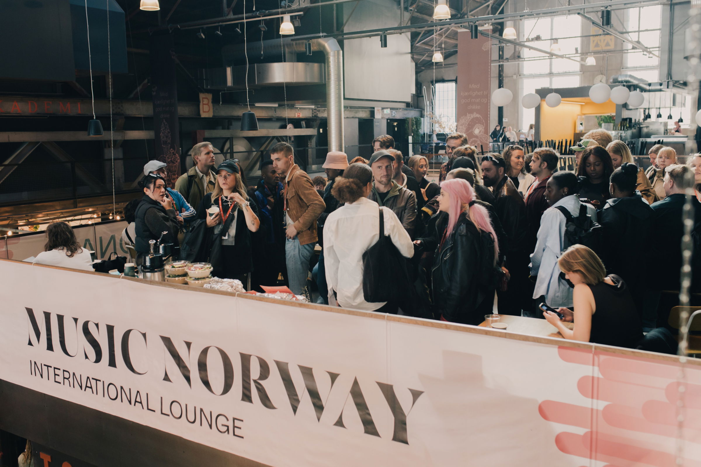 MN lounge og mangfoldpanel bylarm 2