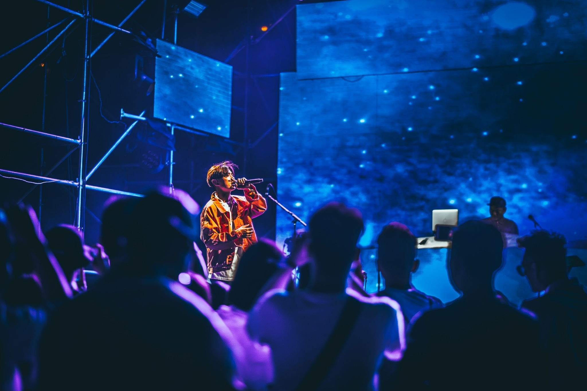 Hanny naibaho CU Iz Wl ZR Dds unsplash