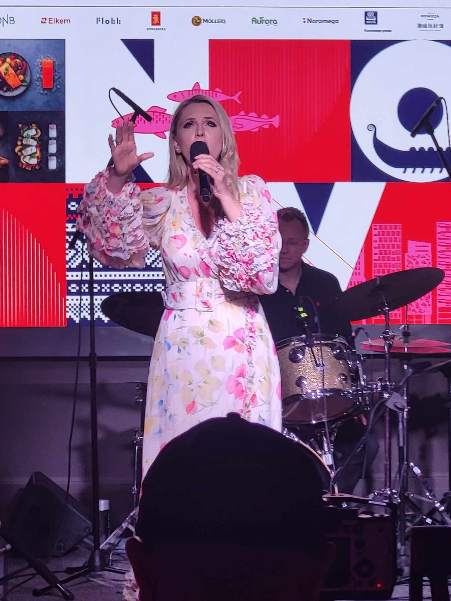 Maria Arredondo opptrer på Norway Now i Beijing i mai 2024 (Foto: Bjørn Terje Bråthen)